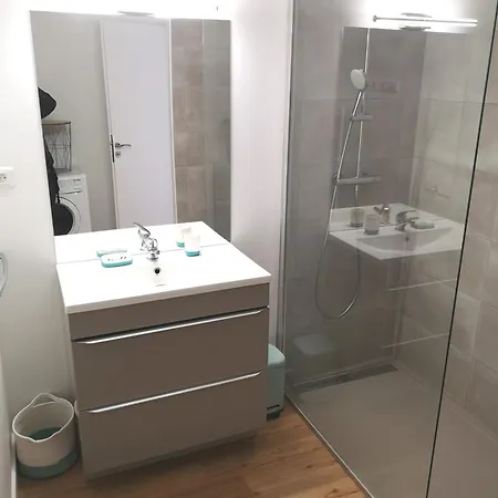 Douillet Apartamento Sévrier